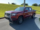Used 2025 Nissan Frontier SV image 2