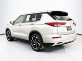 Used 2023 Mitsubishi Outlander SE image 5