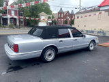Used 1996 Lincoln Town Car Executive image 2