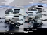 New 2026 Cadillac Vistiq Luxury w/ LPO, Floor Liner Package image 3