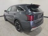 Used 2024 Kia Sorento S image 2