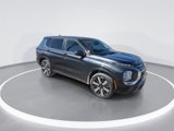 New 2025 Mitsubishi Outlander SE image 2