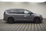 New 2025 Chrysler Pacifica Limited image 3