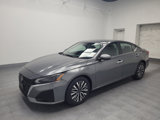 Used 2023 Nissan Altima 2.5 SV image 2