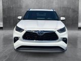 Used 2021 Toyota Highlander Platinum image 2