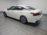 Used 2023 Nissan Altima 2.5 SV image 3