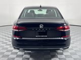 Used 2022 Volkswagen Passat 2.0T SE image 6