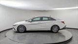 Used 2024 Hyundai Elantra SEL image 3