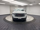 Used 2023 GMC Acadia SLT image 2