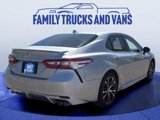 Used 2020 Toyota Camry SE image 5