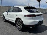 Certified 2019 Porsche Macan image 3