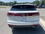 Certified 2024 Volkswagen Atlas Cross Sport SE image 4