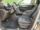 New 2025 Buick Envision Avenir image 3