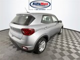 Used 2024 Hyundai Venue SE image 2