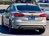 Used 2016 Ford Focus SE w/ SE Sport Package image 4