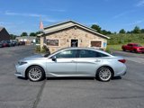 Used 2021 Toyota Avalon Limited image 2