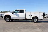Used 2024 GMC Sierra 2500 Pro w/ Convenience Package image 4