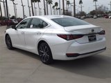 New 2025 Lexus ES 300h w/ Premium Package image 3