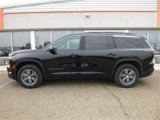 Used 2024 Chevrolet Traverse LT image 2