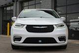 Used 2022 Chrysler Pacifica Touring-L image 2