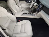 Used 2024 Volvo V60 B5 Cross Country Plus image 3