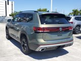 New 2025 Volkswagen Atlas Peak Edition SE image 2