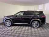 New 2025 Nissan Pathfinder SL image 5