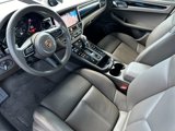 Certified 2024 Porsche Macan image 4