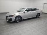 Used 2023 Nissan Altima 2.5 SV image 2