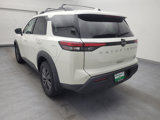 Used 2022 Nissan Pathfinder SV image 6