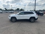 Used 2019 Jeep Cherokee Latitude Plus image 2
