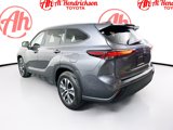 Used 2024 Toyota Highlander XLE image 5
