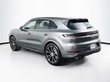 New 2025 Porsche Cayenne image 3