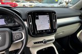 Used 2021 Volvo XC40 T5 Momentum w/ Premium Package image 6
