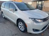 Used 2017 Chrysler Pacifica Touring-L w/ Tire & Wheel Group image 2