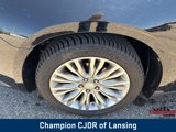Used 2012 Chrysler 200 Limited image 2