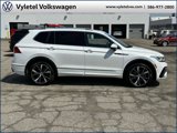 Used 2024 Volkswagen Tiguan SEL R-Line image 2