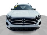 Certified 2025 Volkswagen Atlas SE image 3