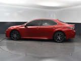 Used 2021 Toyota Camry SE image 2