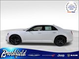New 2023 Chrysler 300 Touring w/ Sport Appearance Package image 5