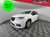 New 2025 Chrysler Pacifica Select image 4