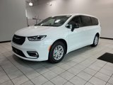 New 2026 Chrysler Pacifica Select image 3