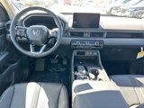 New 2025 Honda Pilot Touring image 2