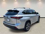 Used 2024 Toyota Highlander XLE image 5