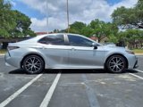 Used 2022 Toyota Camry SE image 4