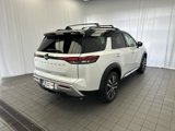 New 2025 Nissan Pathfinder Platinum image 4