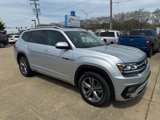 Used 2018 Volkswagen Atlas SEL w/ R-Line Package image 3