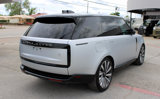 Used 2025 Land Rover Range Rover SV image 3