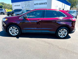 Used 2021 Ford Edge Titanium image 2