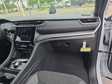 New 2025 Jeep Grand Cherokee L Laredo image 6